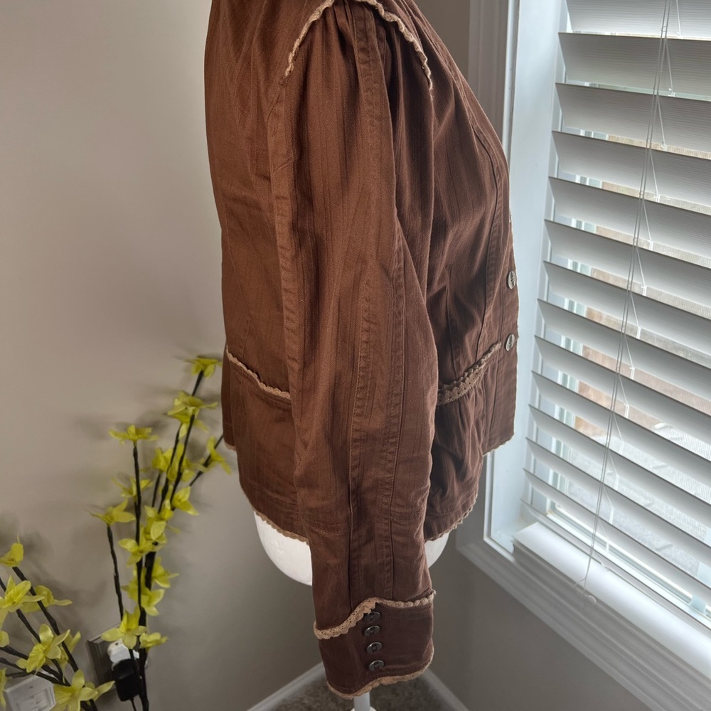 Lightweight jacket - Picture 7 of 13